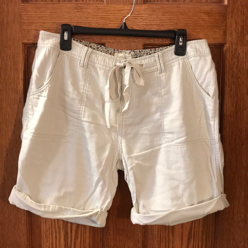 Aerie Rolled Cuff Shorts - Size 8